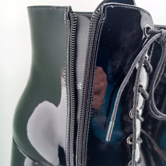 Artrotter Black Ankle Platform Boots Womens size 6 Chunky Block 5.5 in  Heel - Picture 3 of 8